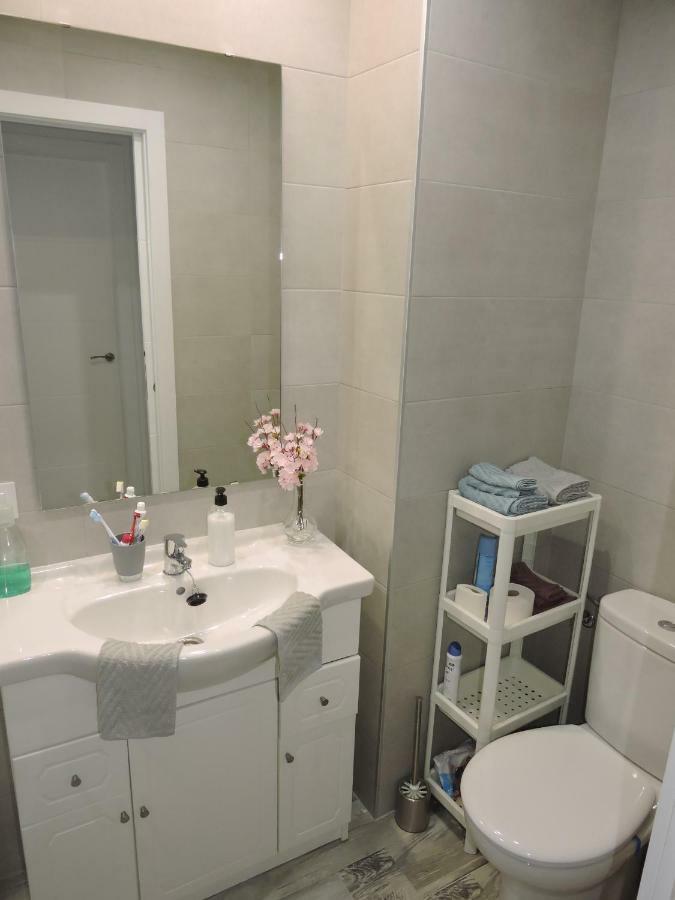 Conil Apartment โกนิล เด ลาฟรอนเตรา ภายนอก รูปภาพ